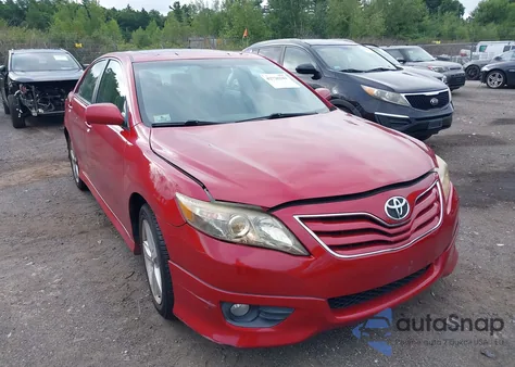2011 Toyota Camry Se z USA, uszkodzony, nr VIN 4T1BF3EK2BU676329
